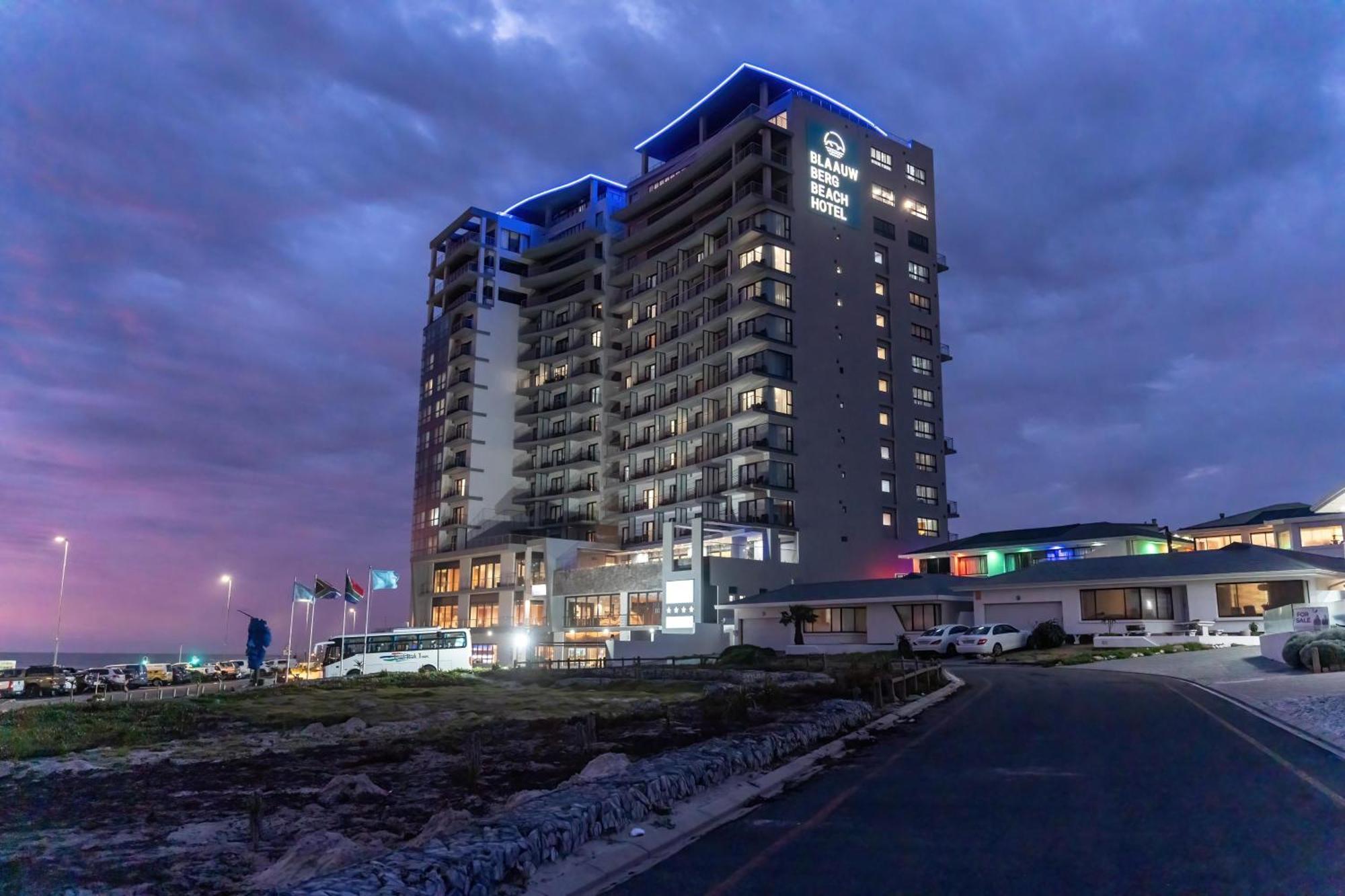 Blaauwberg Beach Hotel Bloubergstrand Exterior foto