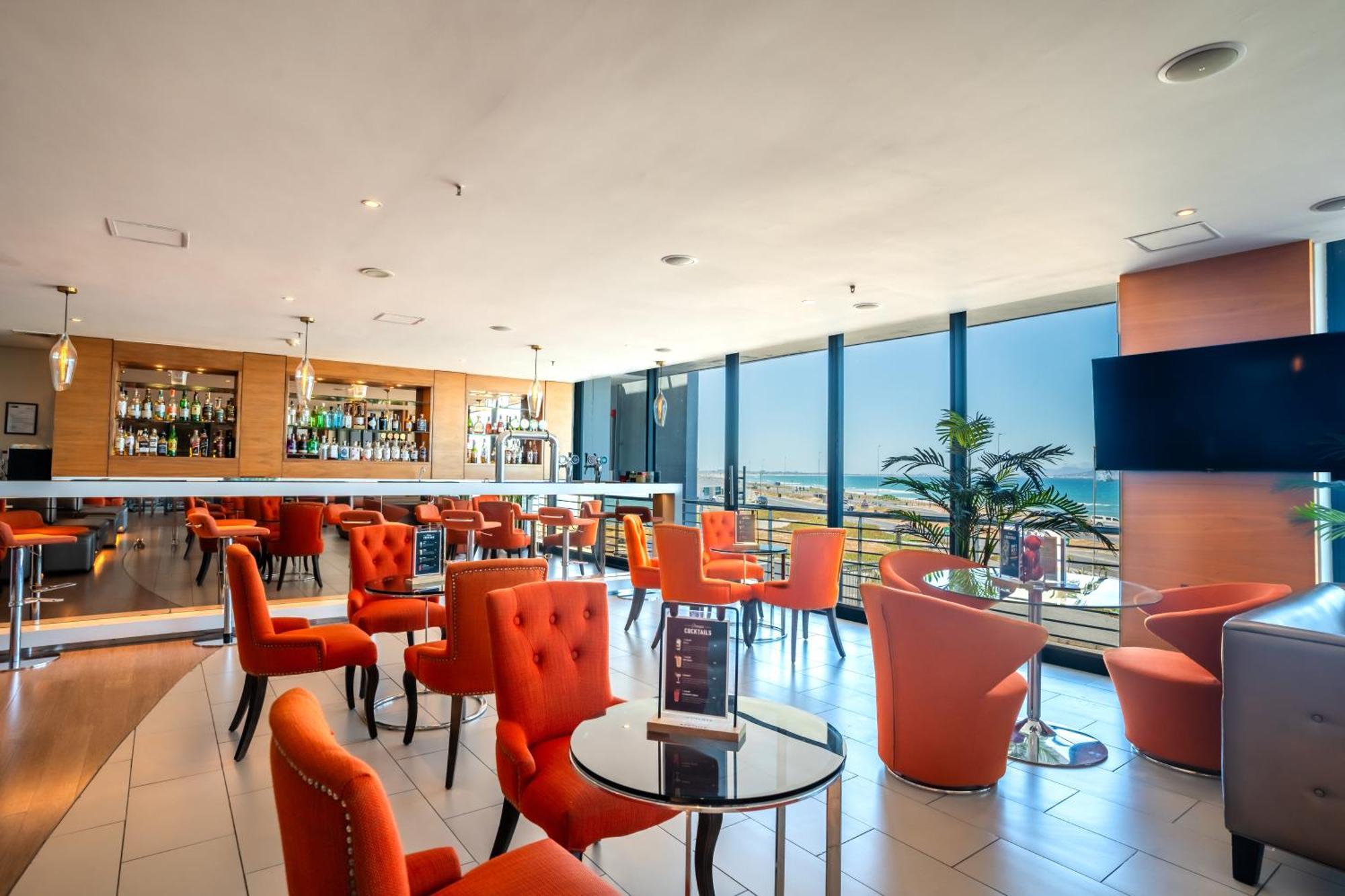 Blaauwberg Beach Hotel Bloubergstrand Exterior foto